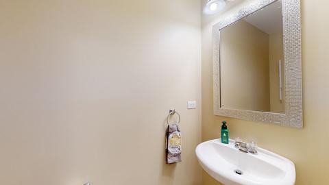 2432 Evergreen Cir, Mchenry, IL 60050 photo 12