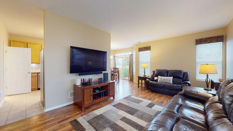 2432 Evergreen Cir, Mchenry, IL 60050 photo 3