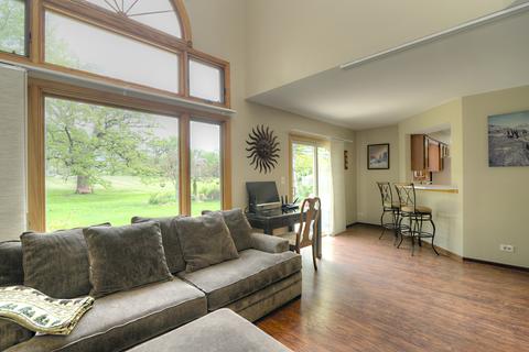 822 Kent Cir, Bartlett, IL 60103 photo 8