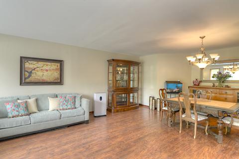 822 Kent Cir, Bartlett, IL 60103 photo 4
