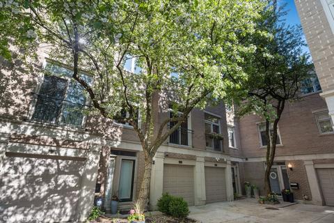 2710 N Southport Ave #A, Chicago, IL 60614