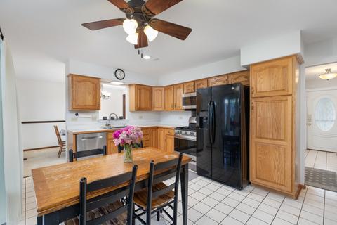 1616 Apache Dr, Naperville, IL 60563 photo 6