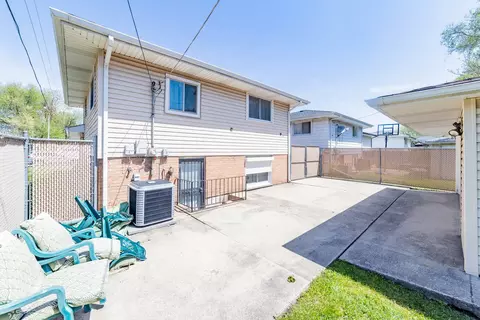 764 E 146th St, Dolton, IL 60419 photo 9