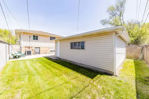 764 E 146th St, Dolton, IL 60419 photo 8