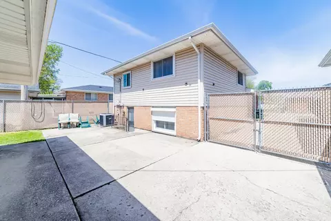 764 E 146th St, Dolton, IL 60419 photo 5