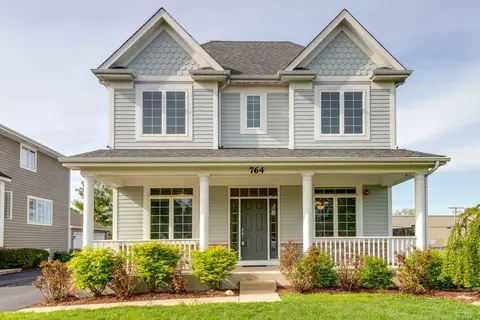 764 E Sunnyside Ave, Libertyville, IL 60048