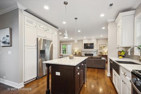 709 Brown Ave, Evanston, IL 60202 photo 8