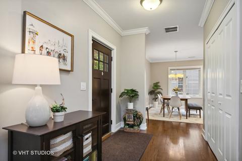 709 Brown Ave, Evanston, IL 60202 photo 3