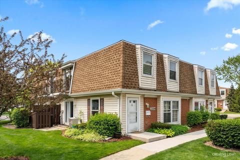 2304 Old Kings Ct, Schaumburg, IL 60194
