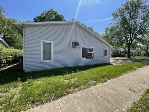 498 S Curtis Ave, Kankakee, IL 60901 photo 3