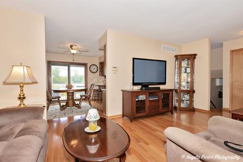 1814 Oak Dr, Mchenry, IL 60050 photo 6