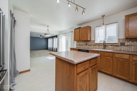 2710 Sierra Ave, Plainfield, IL 60586 photo 11