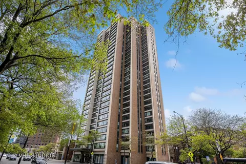 1850 N Clark St #1902, Chicago, IL 60614