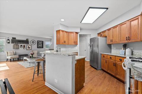 3416 Rosecroft Ln, Naperville, IL 60564 photo 7