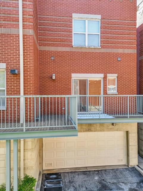 1124 E 46th St, Chicago, IL 60653 photo 18
