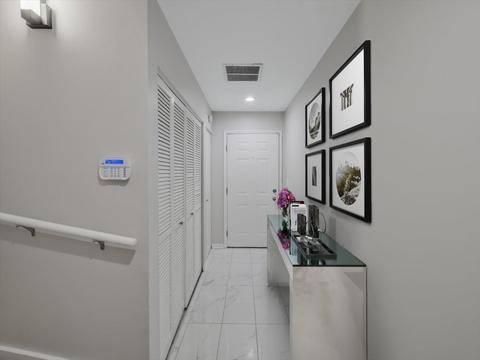 1124 E 46th St, Chicago, IL 60653 photo 4