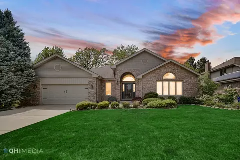 12622 Suffield Dr, Palos Park, IL 60464