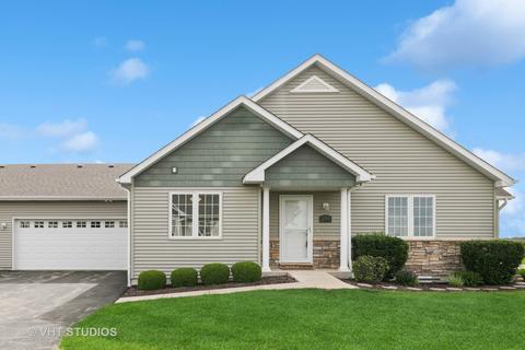 2193 Waterbury Ln W, Sycamore, IL 60178
