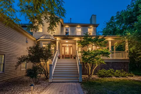 31 W051 Rohrssen Rd, Elgin, IL 60120