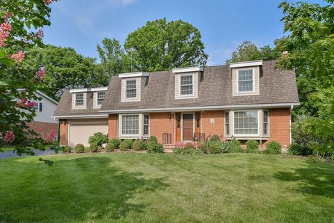 410 Meadowrue Ln, Batavia, IL 60510