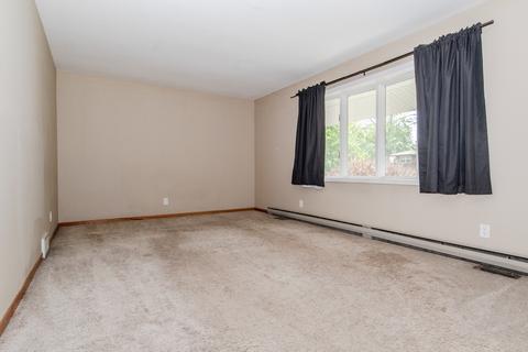 23809 Willow Ln, Minooka, IL 60447 photo 5