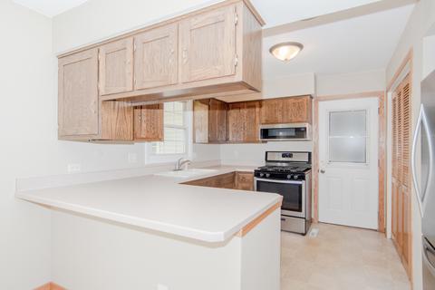 23809 Willow Ln, Minooka, IL 60447 photo 9