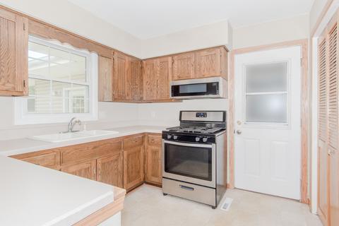23809 Willow Ln, Minooka, IL 60447 photo 10