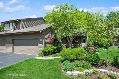 107 Sumac Ct, Saint Charles, IL 60174