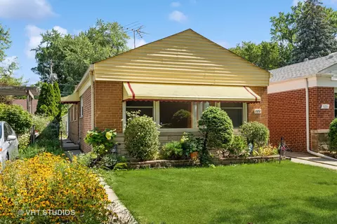323 Dodge Ave, Evanston, IL 60202