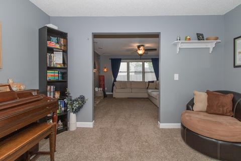 8 Holder Way, Bloomington, IL 61704 photo 5
