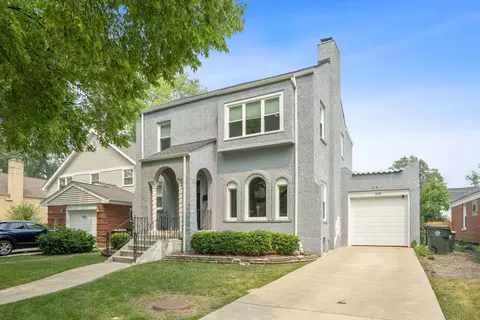 909 S Lincoln Ave, Park Ridge, IL 60068