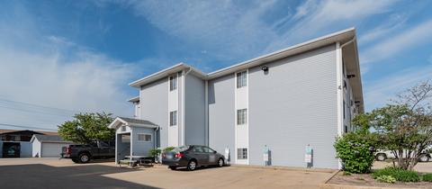 3170 W Monroe St #206, Waukegan, IL 60085