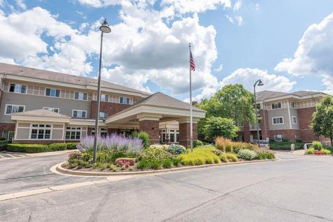 801 N Mclean Blvd #216, Elgin, IL 60123
