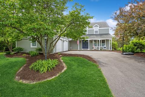 29 Southgate Course Ct, Saint Charles, IL 60174