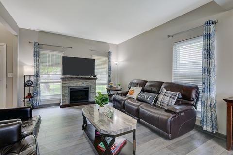 2072 Westridge Blvd, Bartlett, IL 60103 photo 7