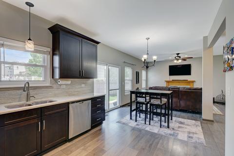 2072 Westridge Blvd, Bartlett, IL 60103 photo 11