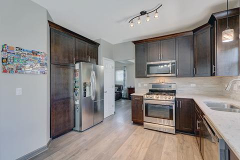 2072 Westridge Blvd, Bartlett, IL 60103 photo 12