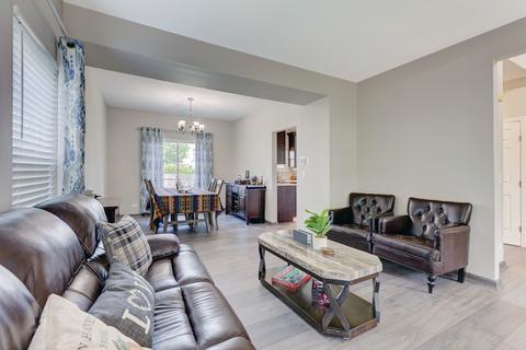 2072 Westridge Blvd, Bartlett, IL 60103 photo 5