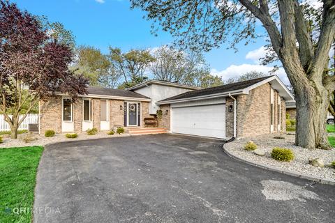 70 Amanda Ct, Crete, IL 60417