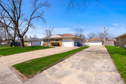 1110 Janet Ave, Darien, IL 60561