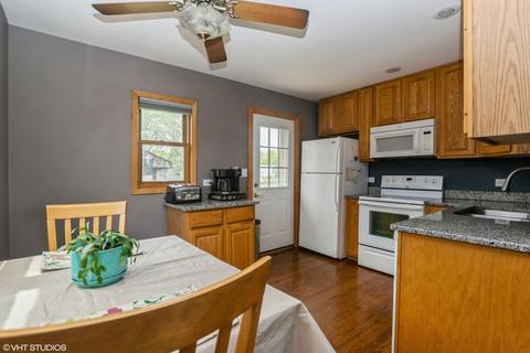 6942 Garden Ln, Bridgeview, IL 60455 photo 7