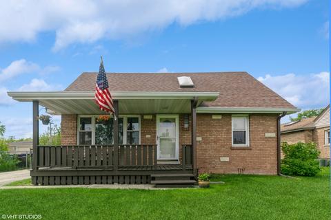 6942 Garden Ln, Bridgeview, IL 60455