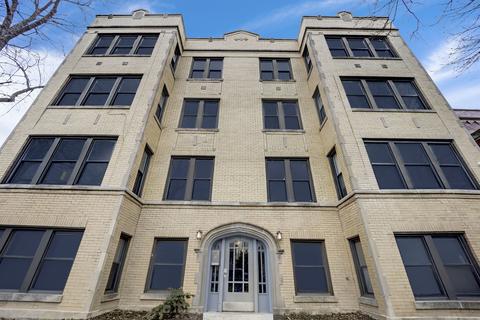 3301 W Cuyler Ave #G, Chicago, IL 60618