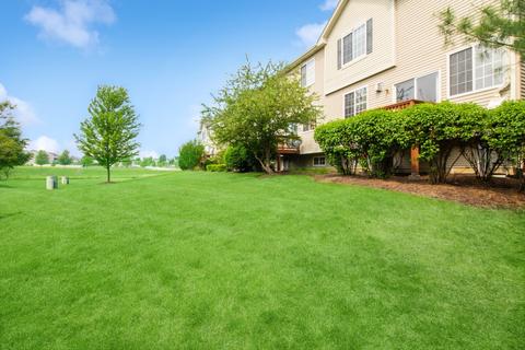 1840 Fredericksburg Ln, Aurora, IL 60503 photo 11