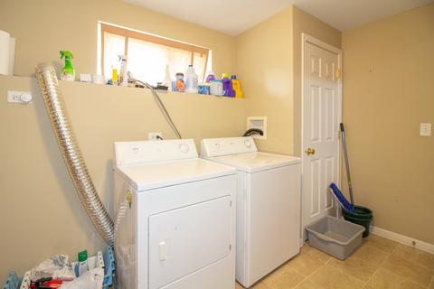 1840 Fredericksburg Ln, Aurora, IL 60503 photo 8