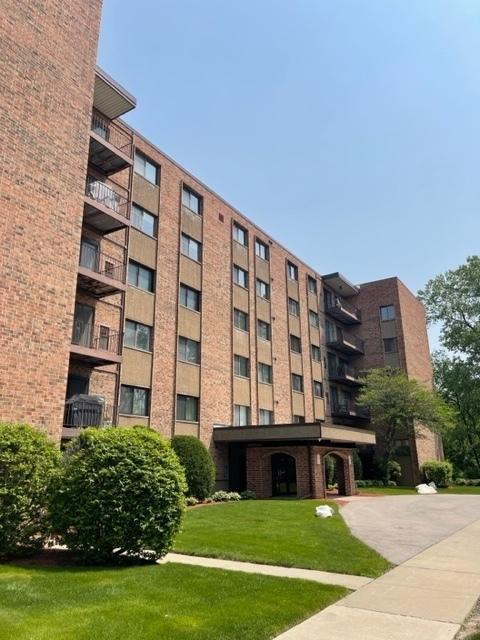 1702 Mill St #506, Des Plaines, IL 60016 photo 1