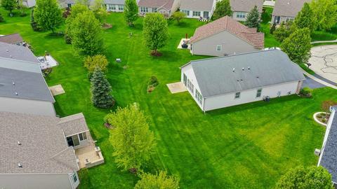 751 Heron Way Ct, Elgin, IL 60124 photo 11