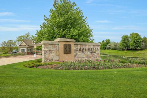 751 Heron Way Ct, Elgin, IL 60124 photo 2