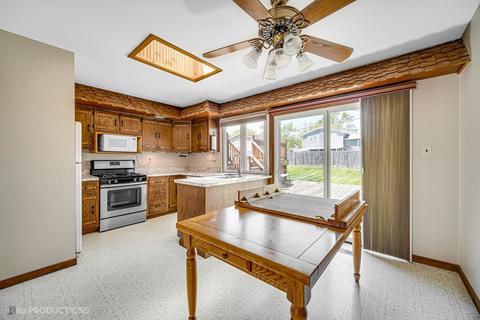 5130 Deerpath Rd, Oak Forest, IL 60452 photo 6