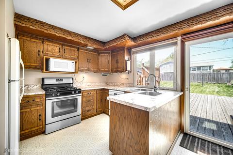 5130 Deerpath Rd, Oak Forest, IL 60452 photo 5